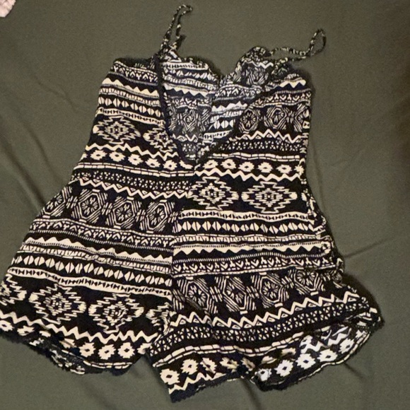 Women’s Romper - Picture 2 of 3